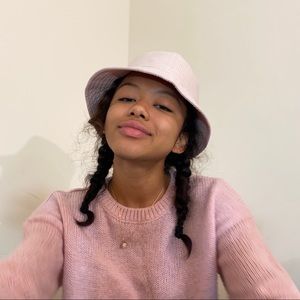 PINK PLAID REVERSIBLE BUCKET HAT